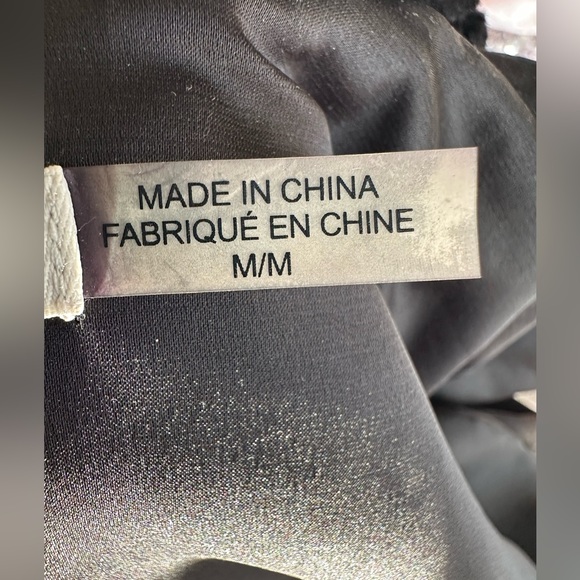 Alice + Olivia Black Faux Fur Solid Snakeskin Jacket. Size medium. - Picture 6 of 12